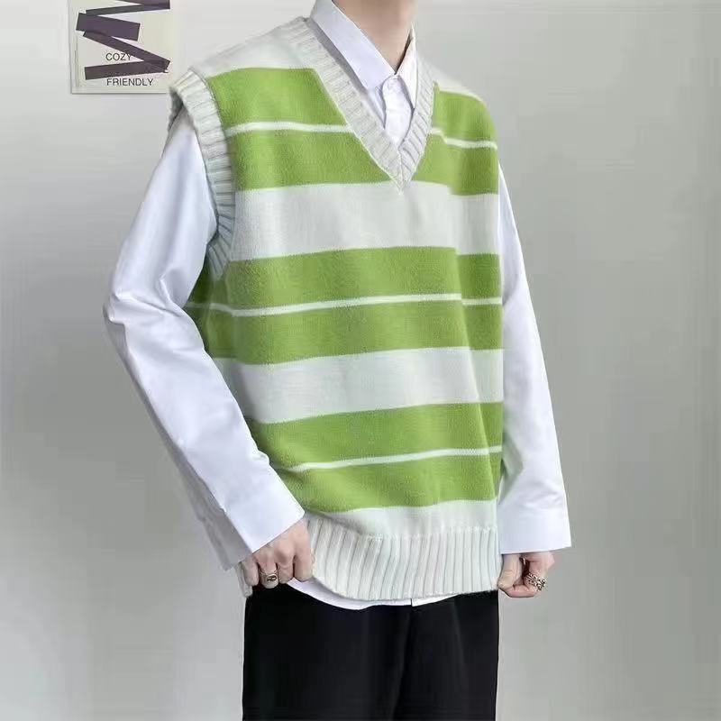 Bonsir Men's College Style V-neck Sleeveless Sweaters Vest Top Printing Green Wool Vest Simple Fashion Trend Coats Size M-3XL